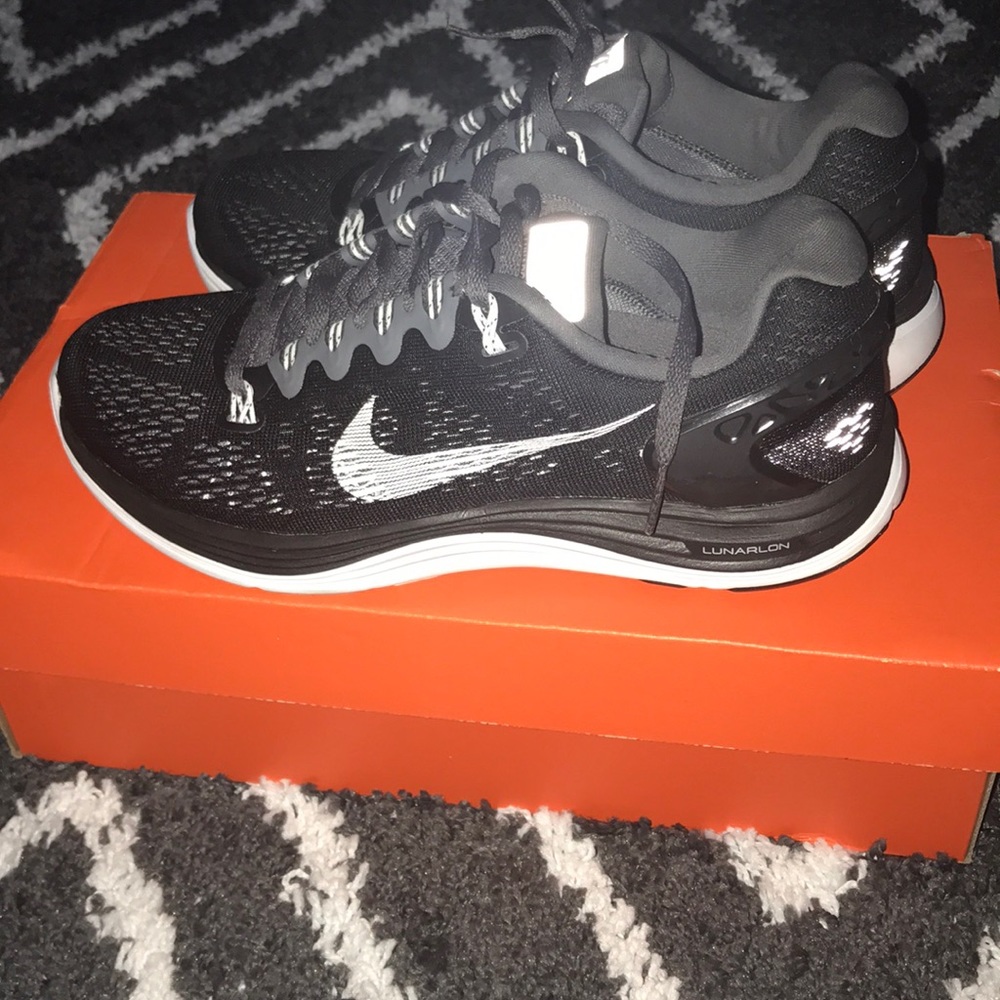 Nike Lunarglide Plus 5